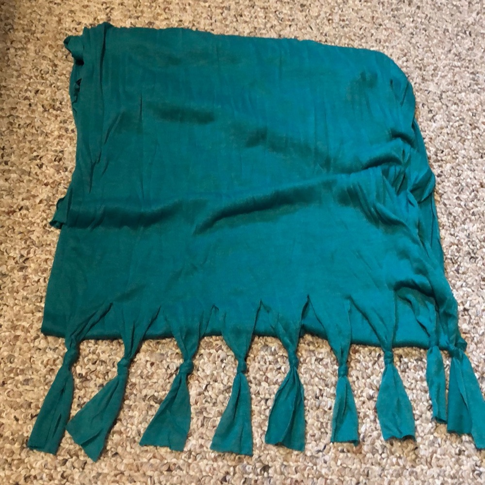 Beautiful polyester scarf.